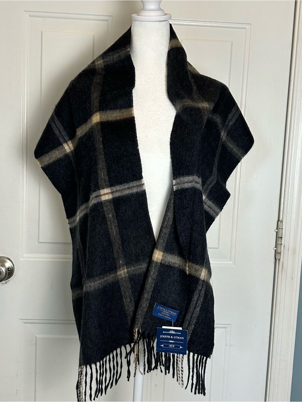 Joseph & Lyman Mens 100% Cashmere Scarf Dark Gray Plaid Made in Germany NWT